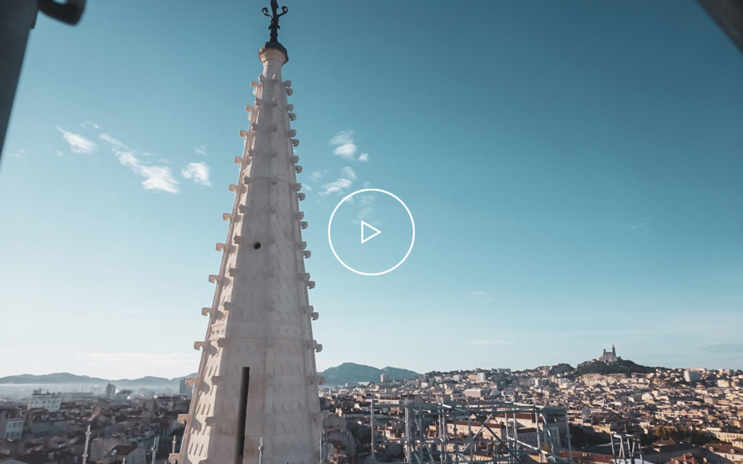 Reportage au sommet de Marseille – Restauration de l’Eglise des Réformés – un chantier exceptionnel